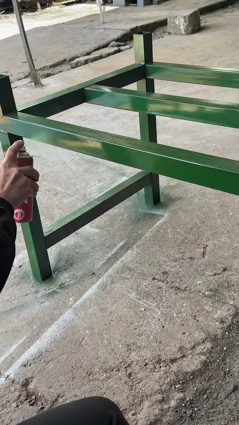 Khung sắt sau khi xịt 214